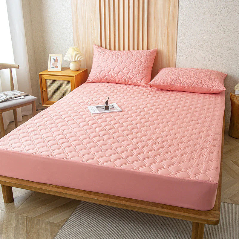 🌤️🛏️Waterproof Quilted Mattress Cover & Pillowcases Set
