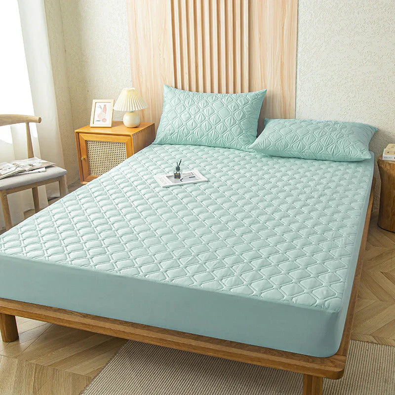 🌤️🛏️Waterproof Quilted Mattress Cover & Pillowcases Set
